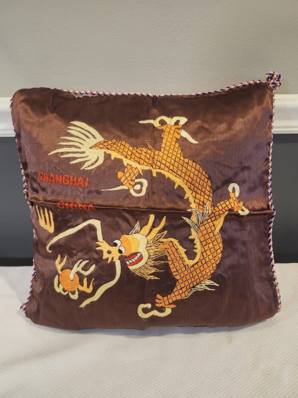 Beautiful~Vintage~WWII Era~SHANGHAI CHINA~Dragon~Silk Pillowcase~Embroidered